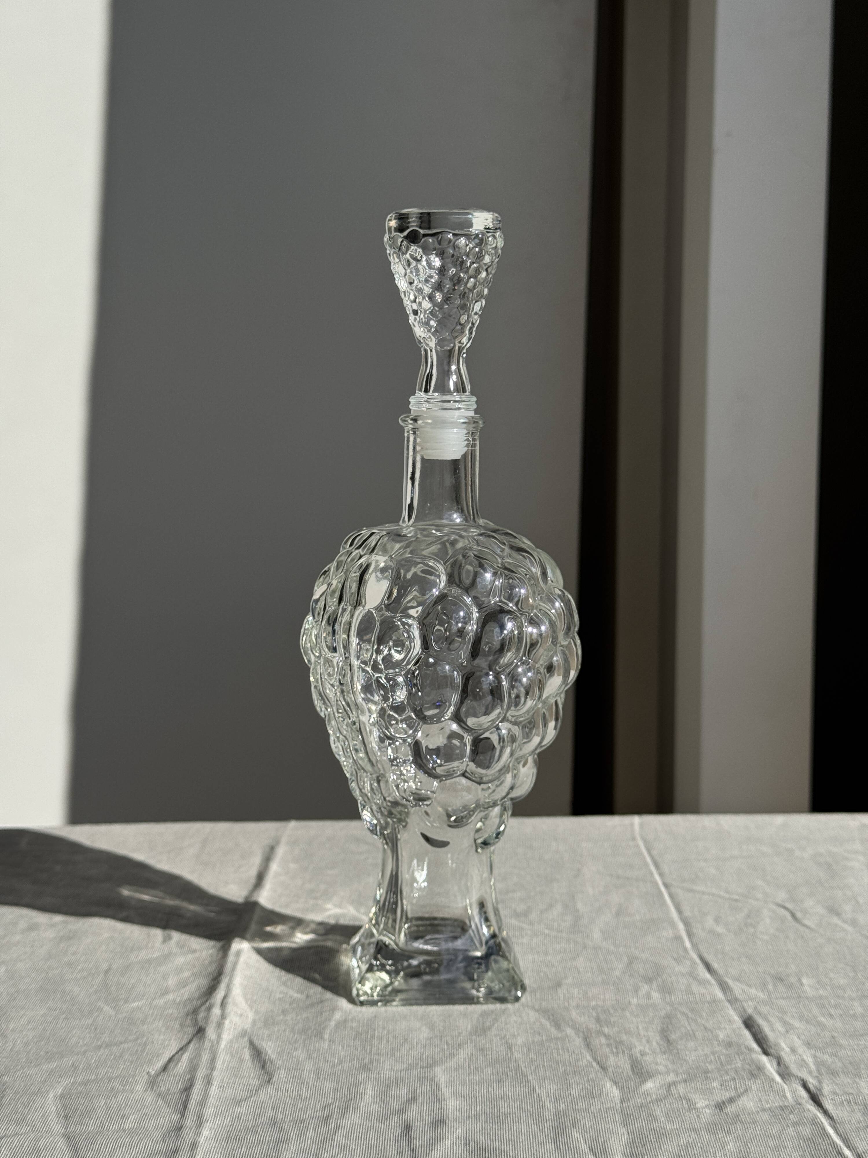 Carafe en verre moulé en forme de raisin H29 D10