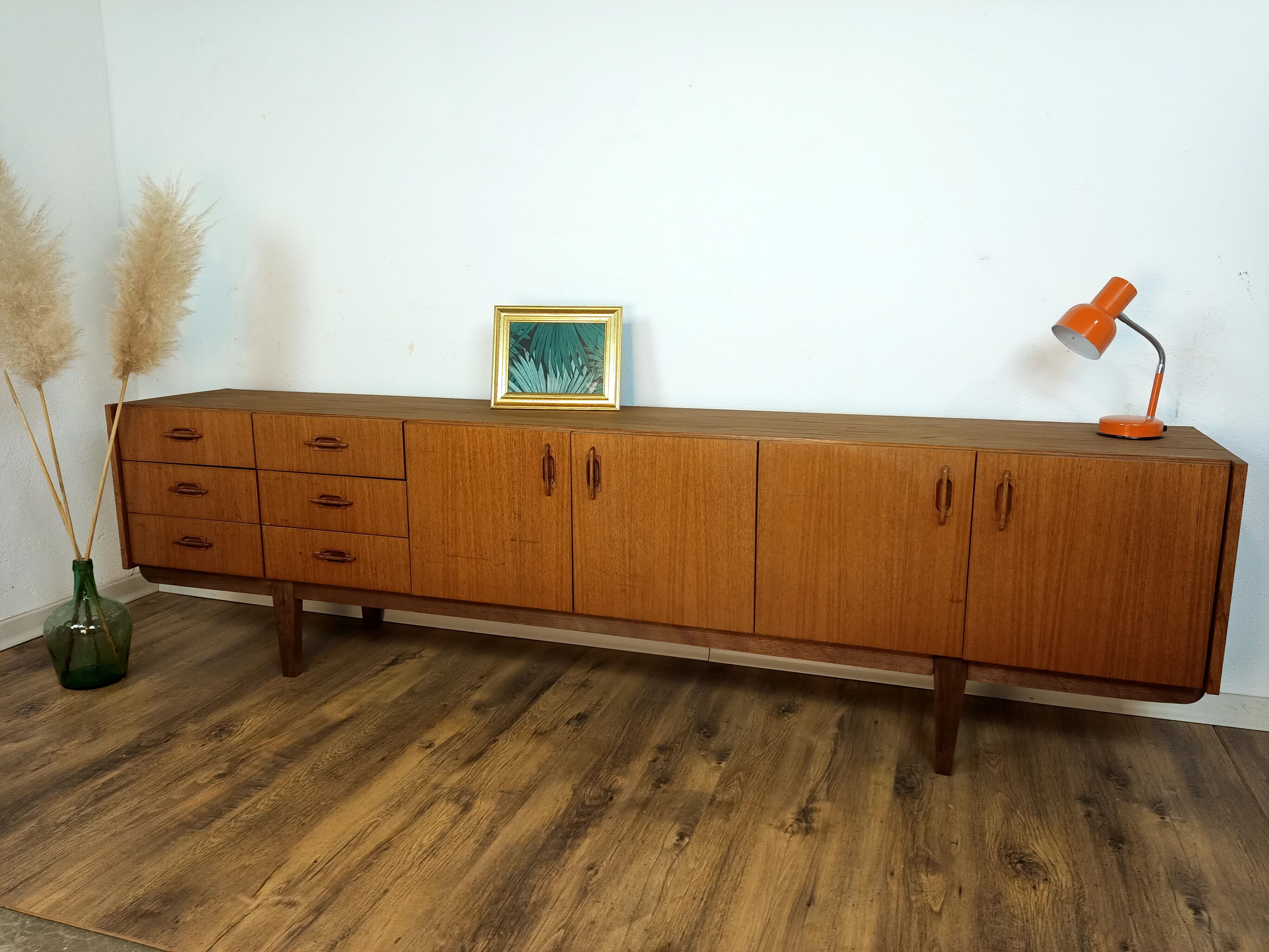 Scandinavian Bass Enfilade