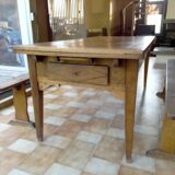 Large rustic table of 3.80m with its 2 benches.