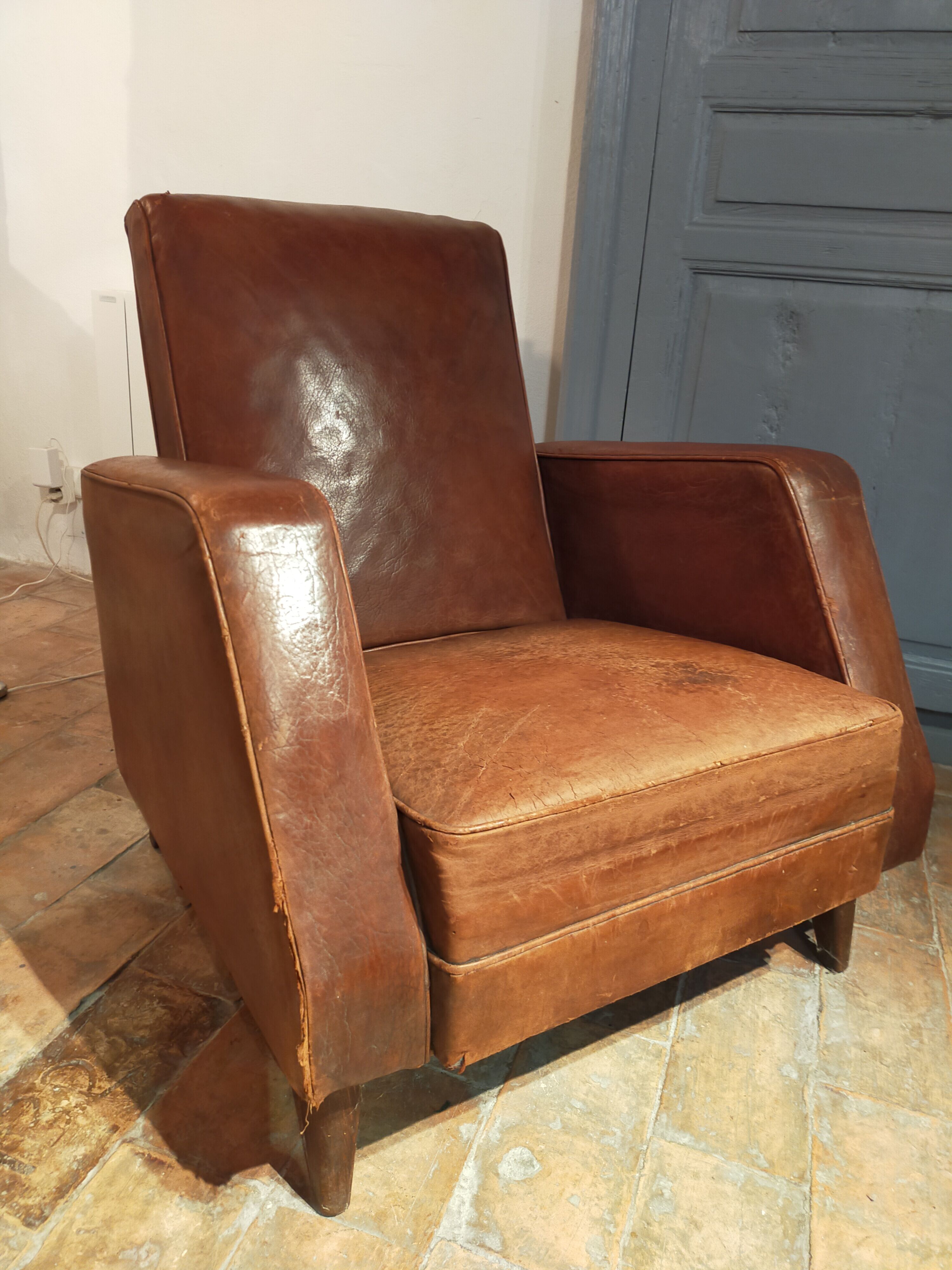 Paire de fauteuils cuir
