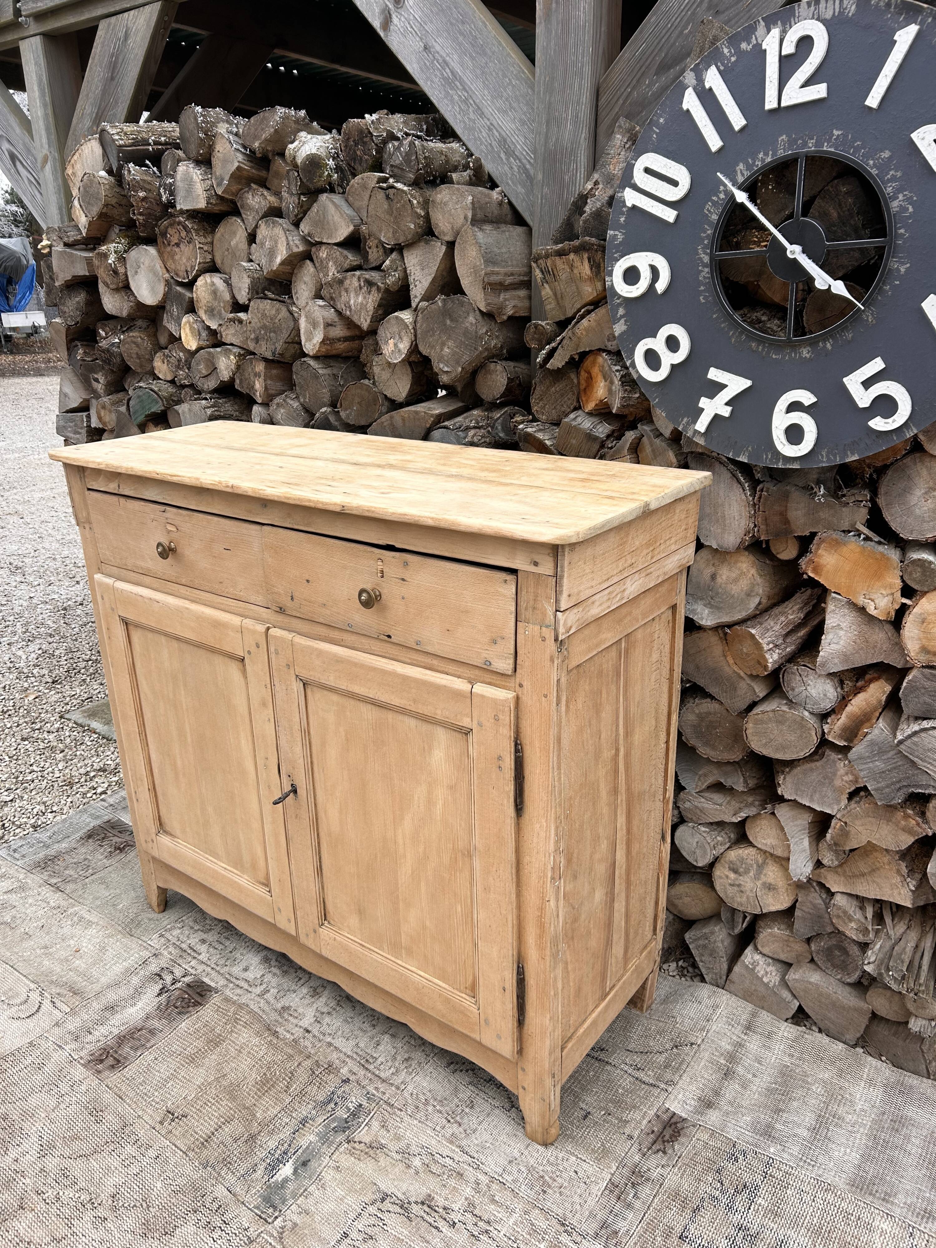 Massive renovated buffet