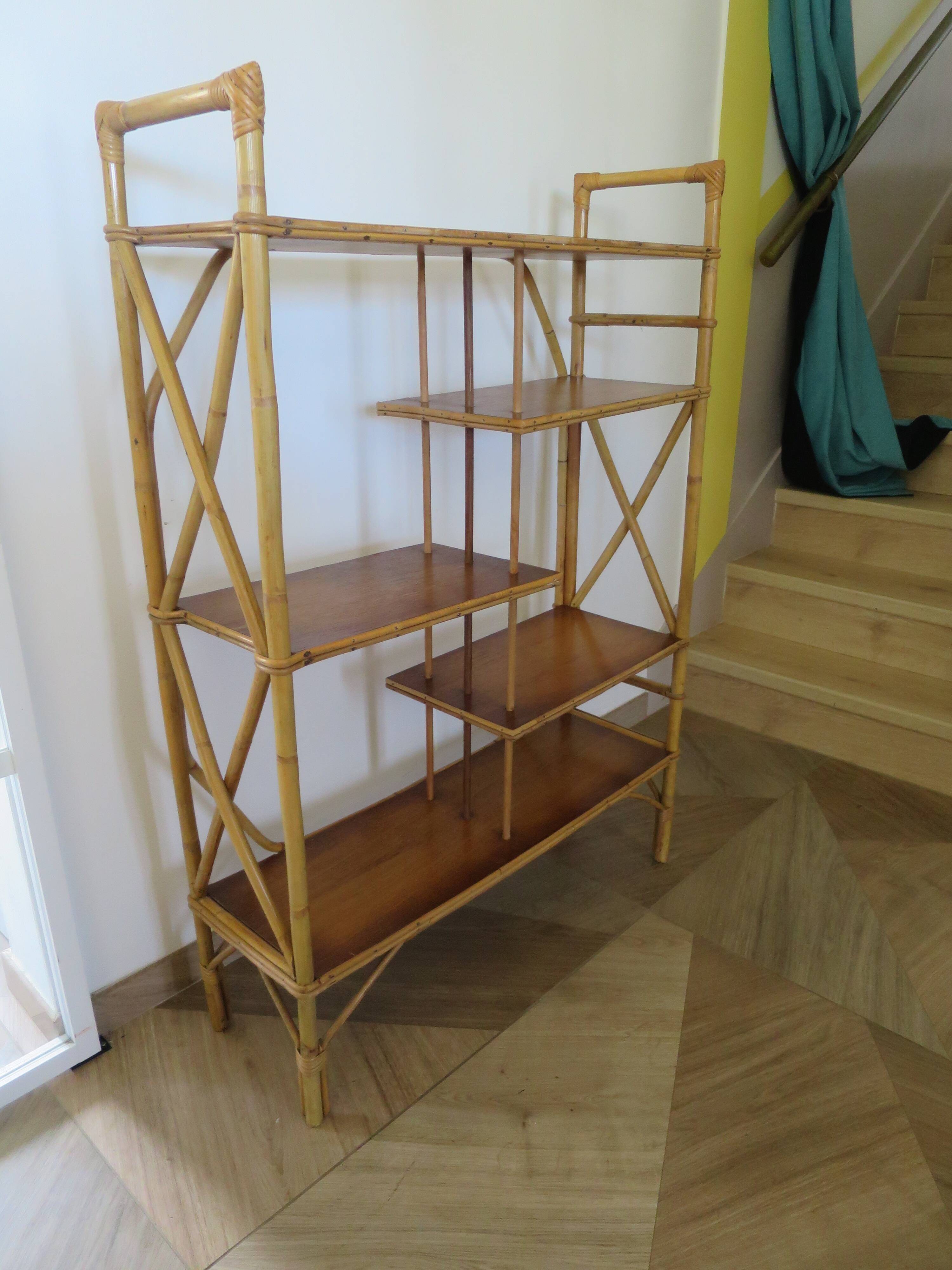 vintage -étagère-bibliotheque-bibus-asymétrique-bambou-bois-rotin-années 60