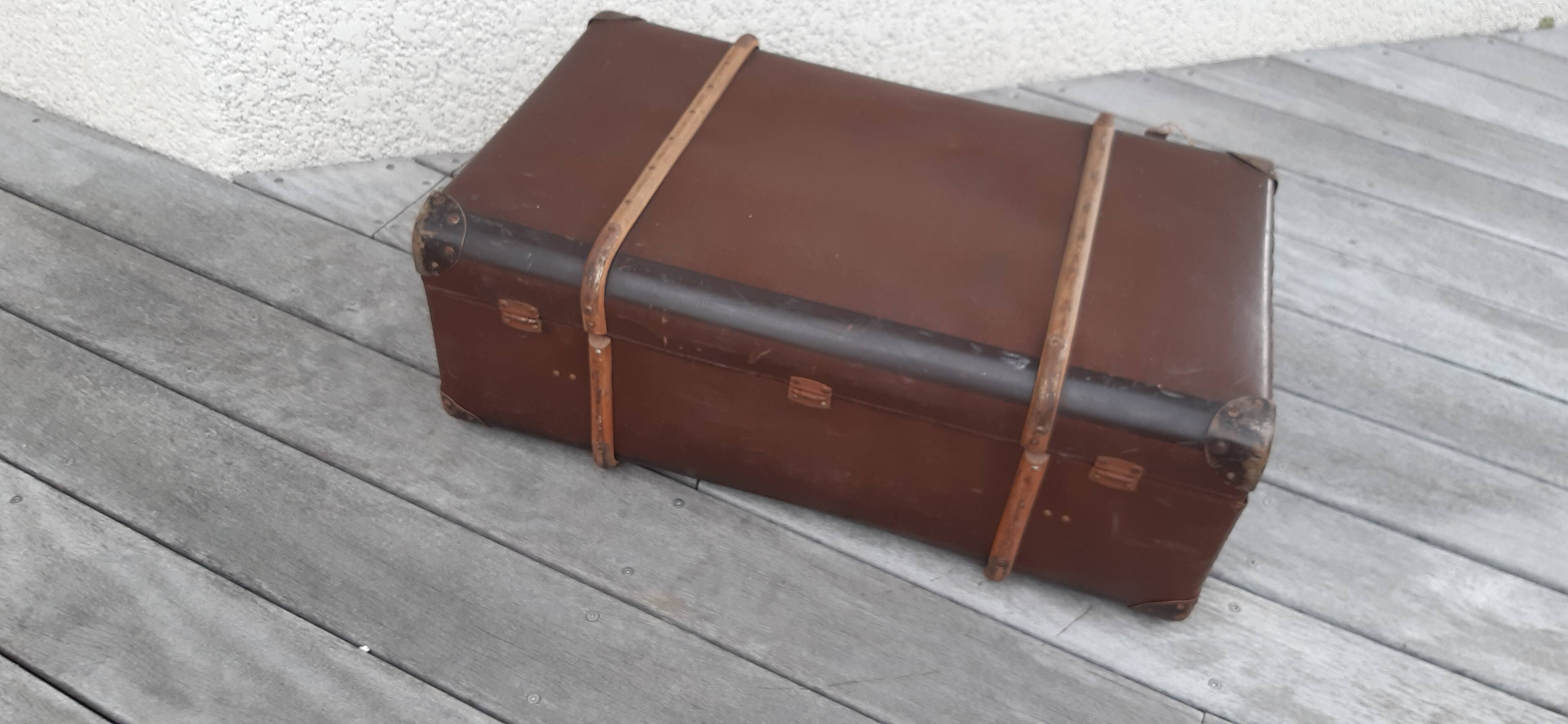 Large suitcase 1940s