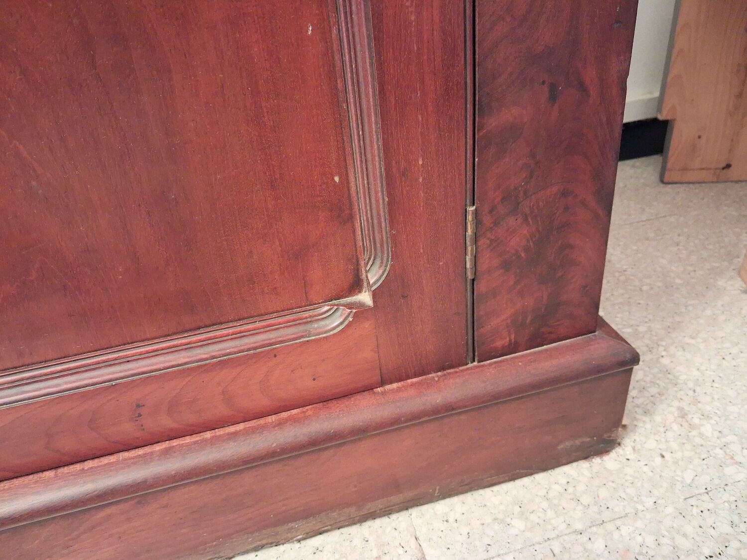 English buffet in mahogany