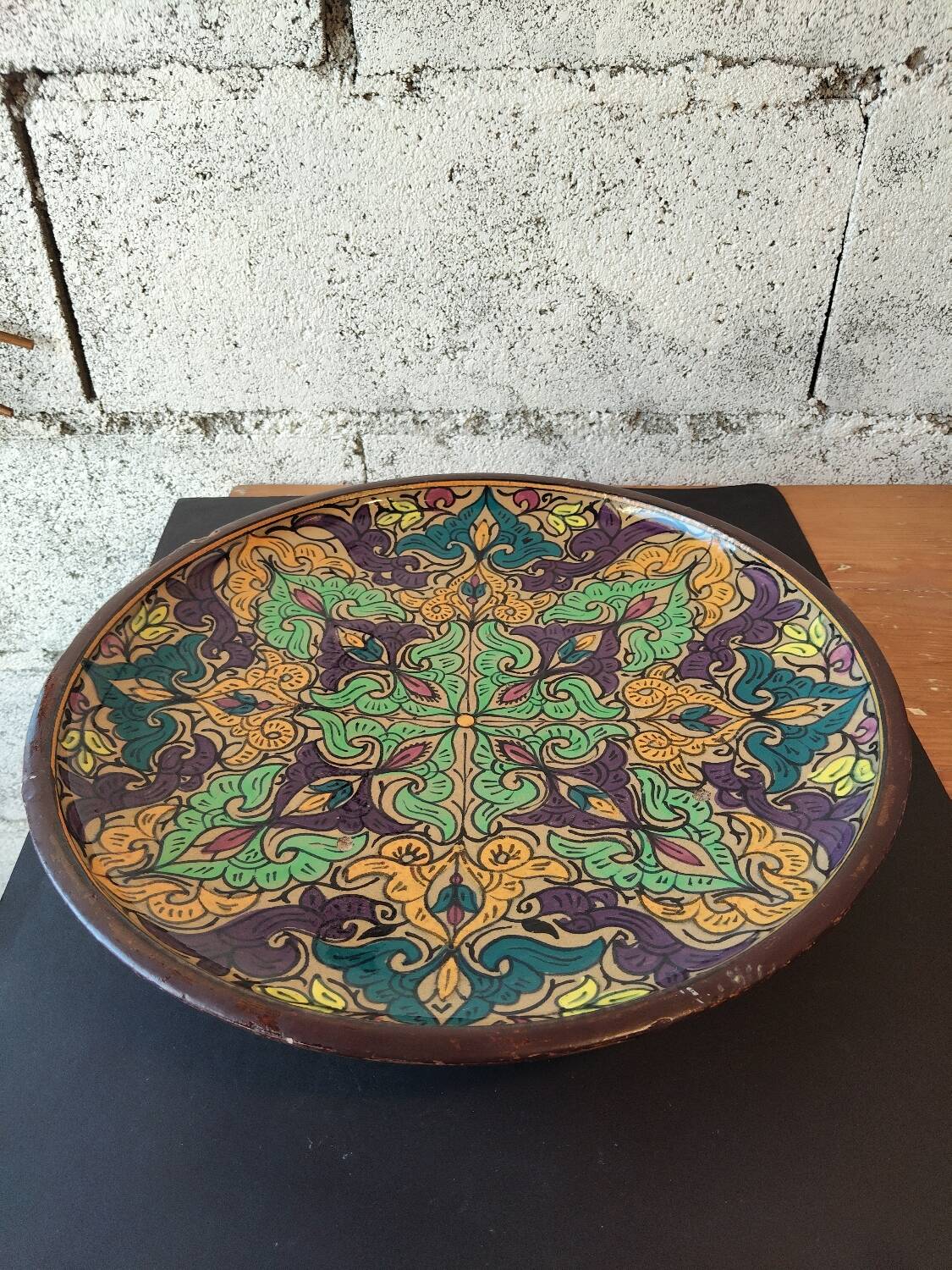 Large artisanal plate from Fès – 38 cm – Painted Moroccan ceramic