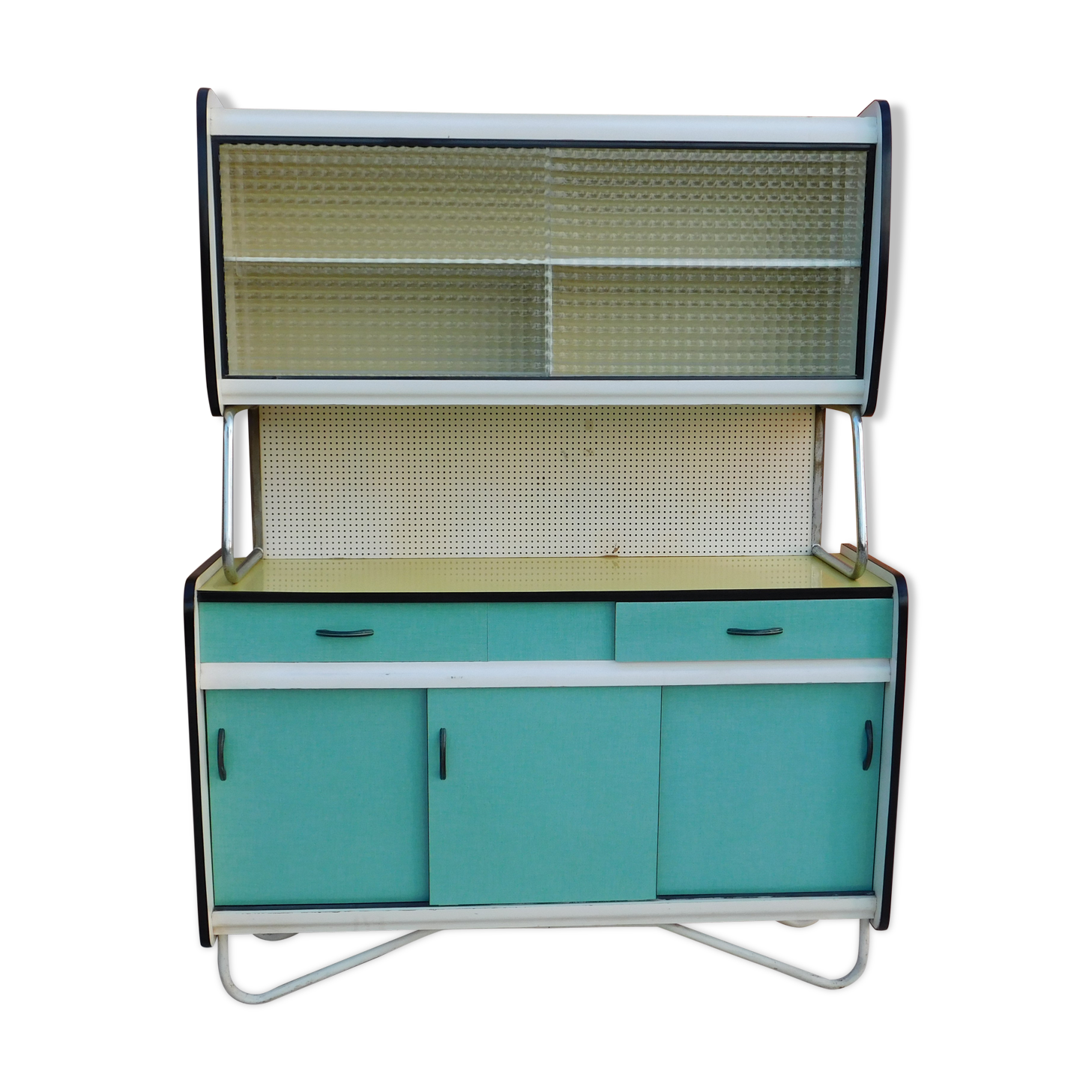 Formica kitchen buffet