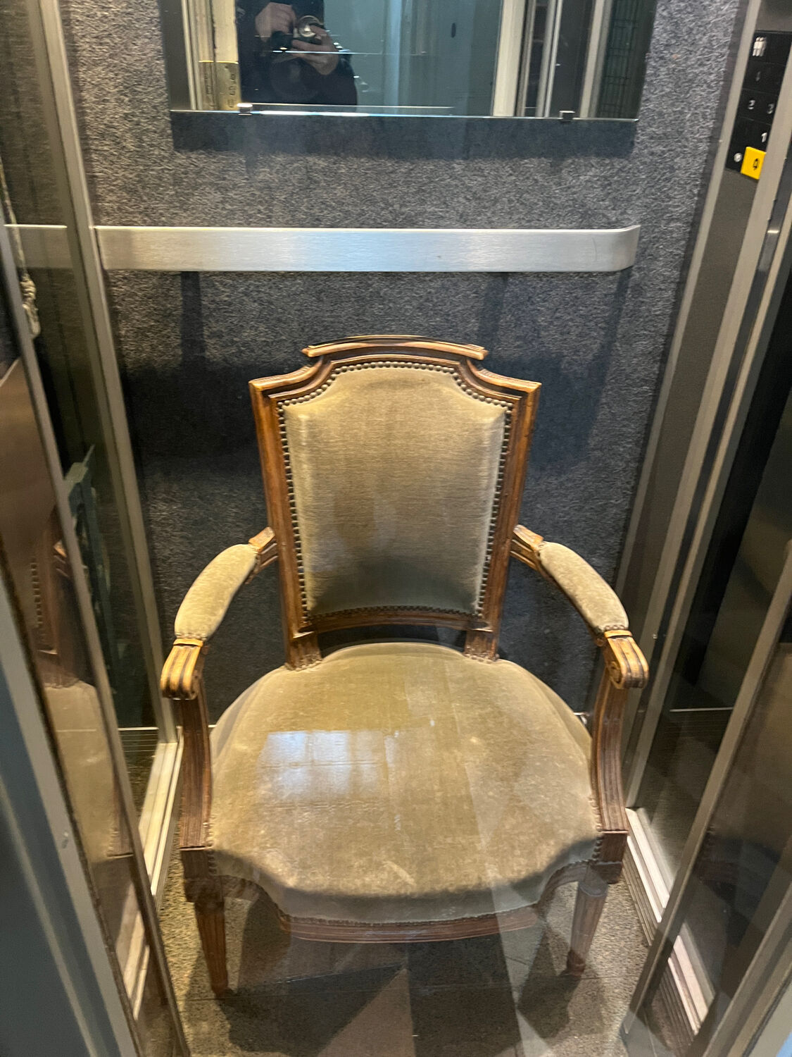 2 Louis XVI style armchairs