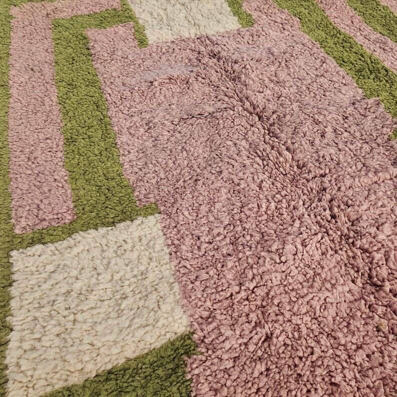 Handmade Berber wool rug size 160 x 240 cm