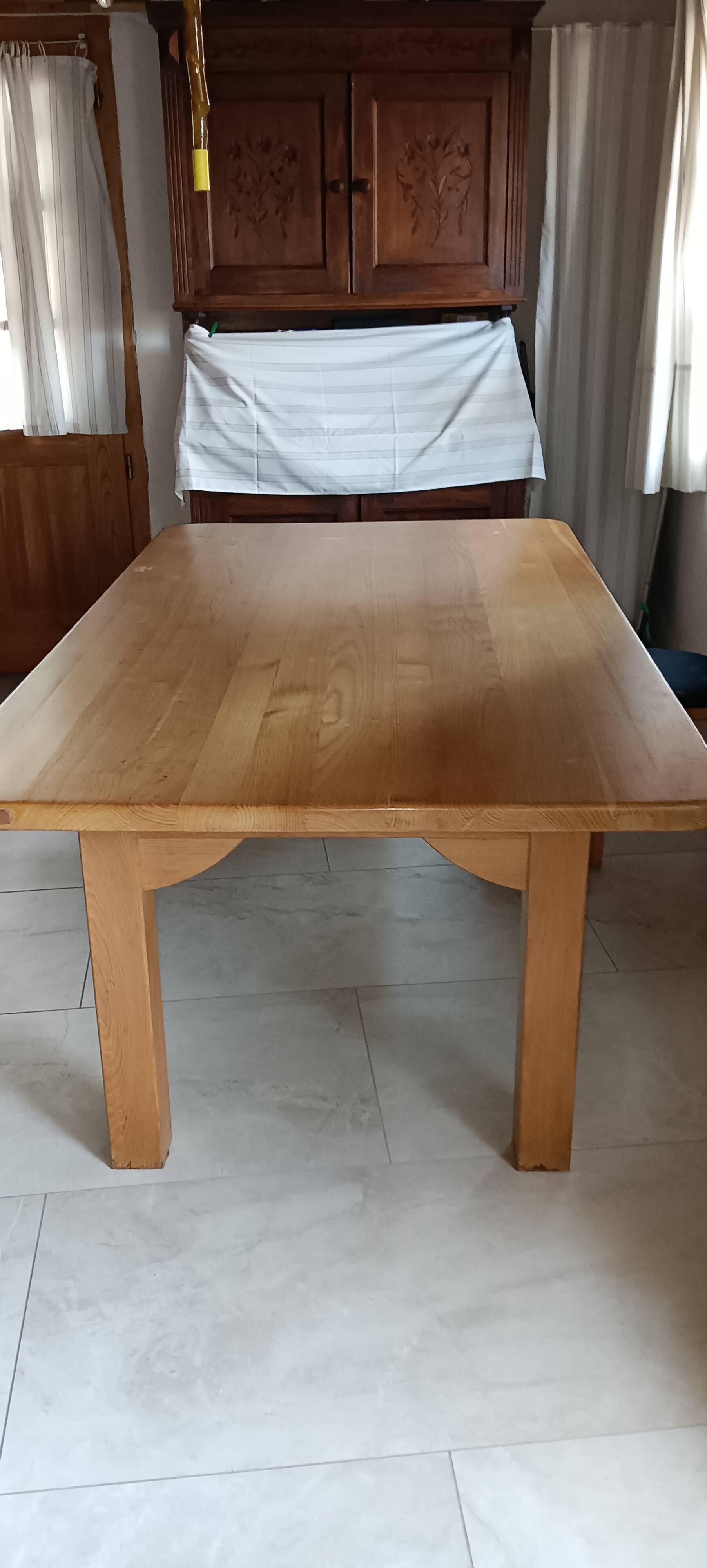 Table à manger exceptionnelle en chêne massif 220x120x78 cm