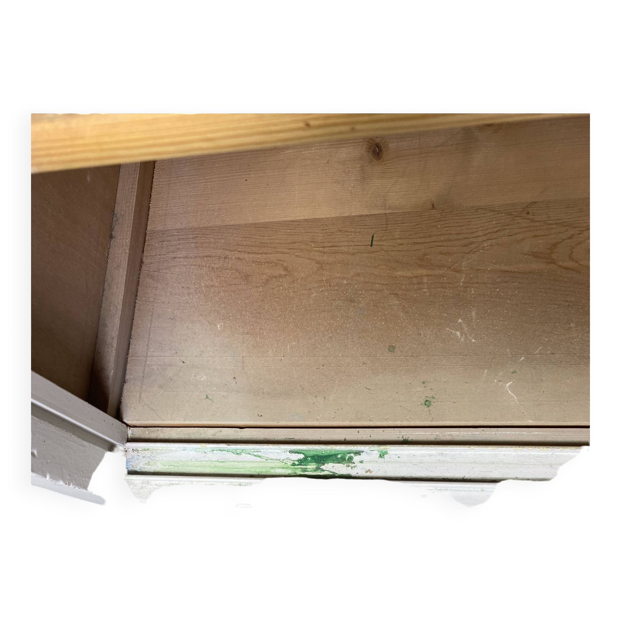 White school cabinet