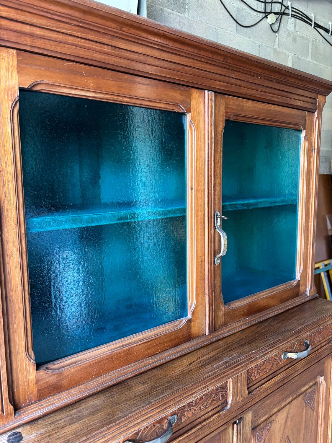 Vintage dresser