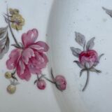 Floral pattern dish