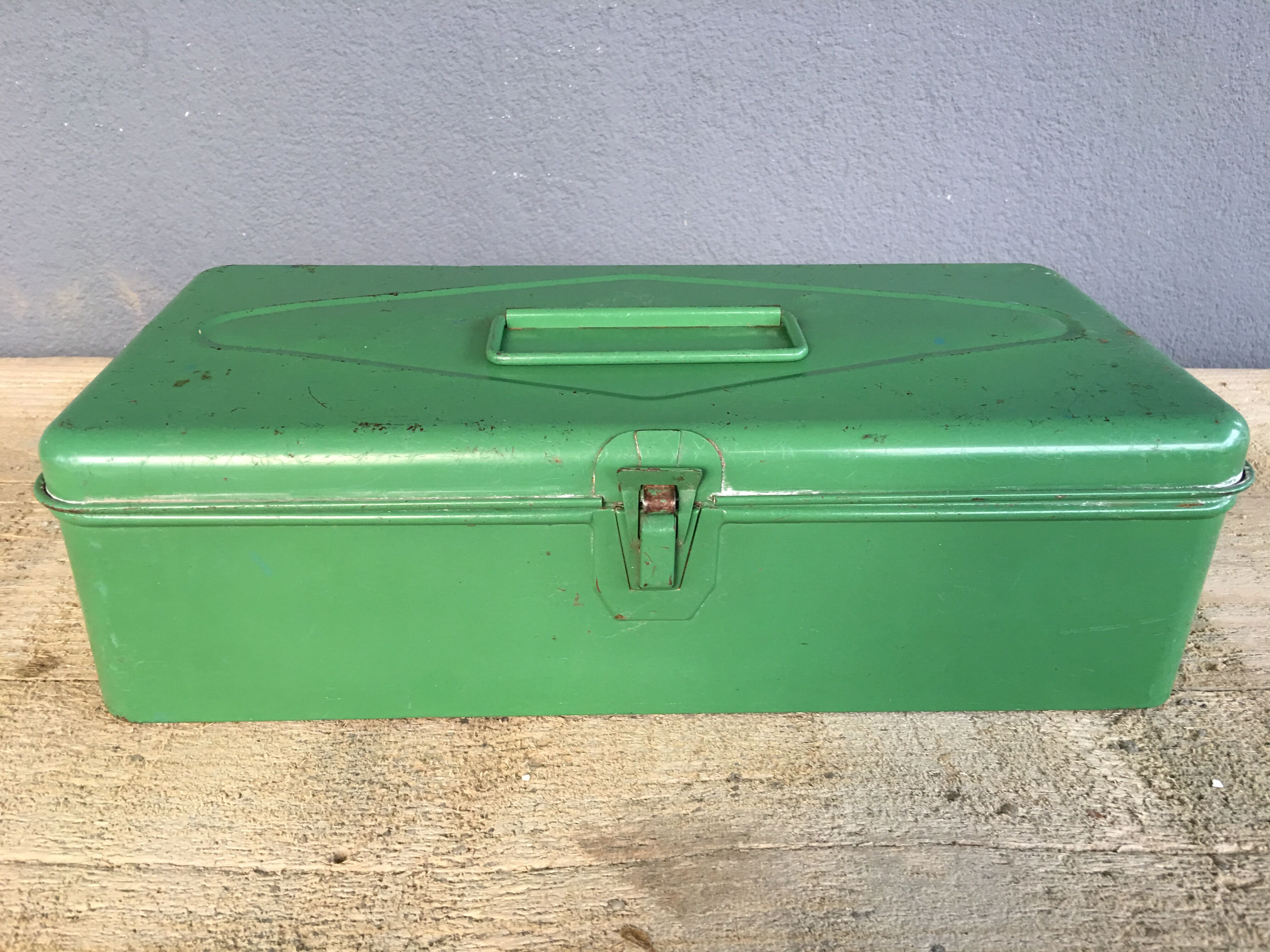 Toolbox metal 1960