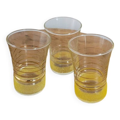 Trio de petits verres granité jaune et liserés dorés