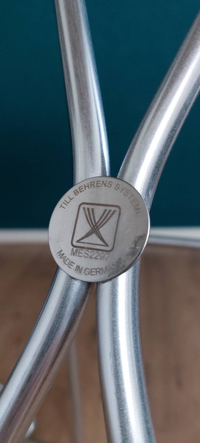 Tabourets de bar Kreuzschwinger par Till Behrens, années 1990
