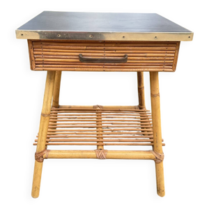 chevet , table d’appoint