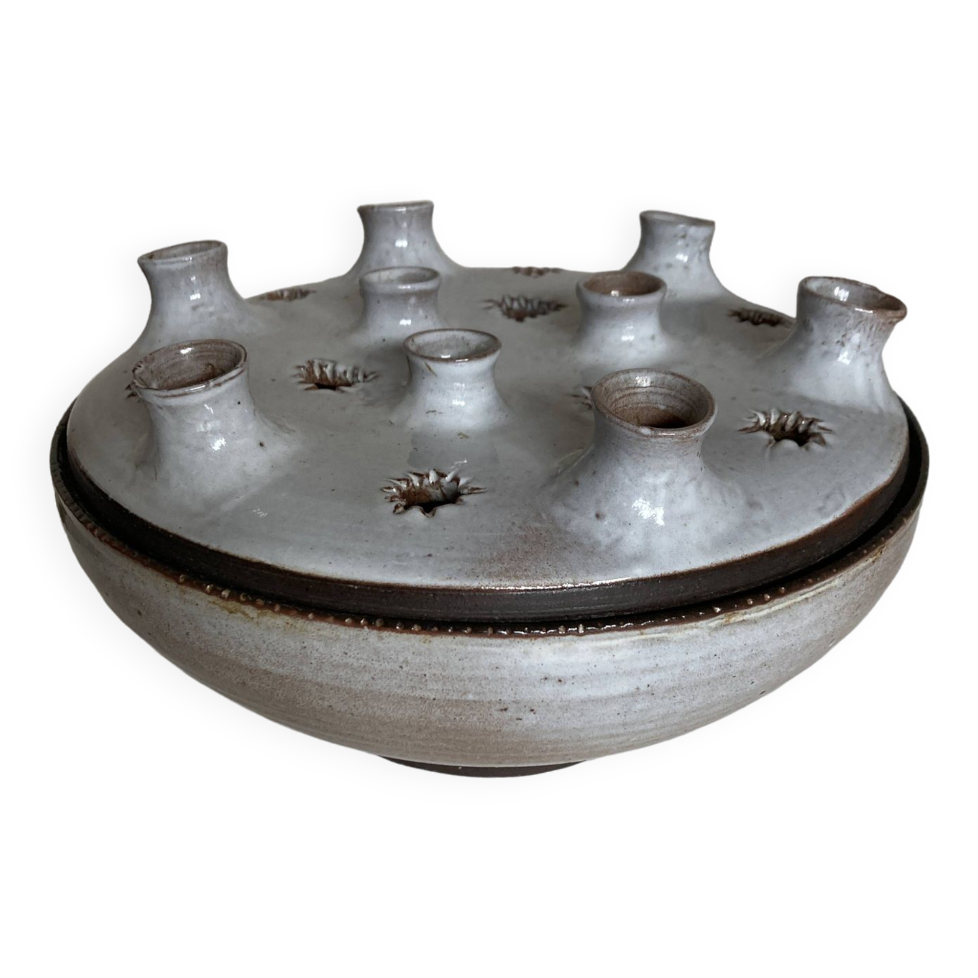 Ceramic pique flowers by Jeanne and Norbert Pierlot 1970 Château de Ratilly