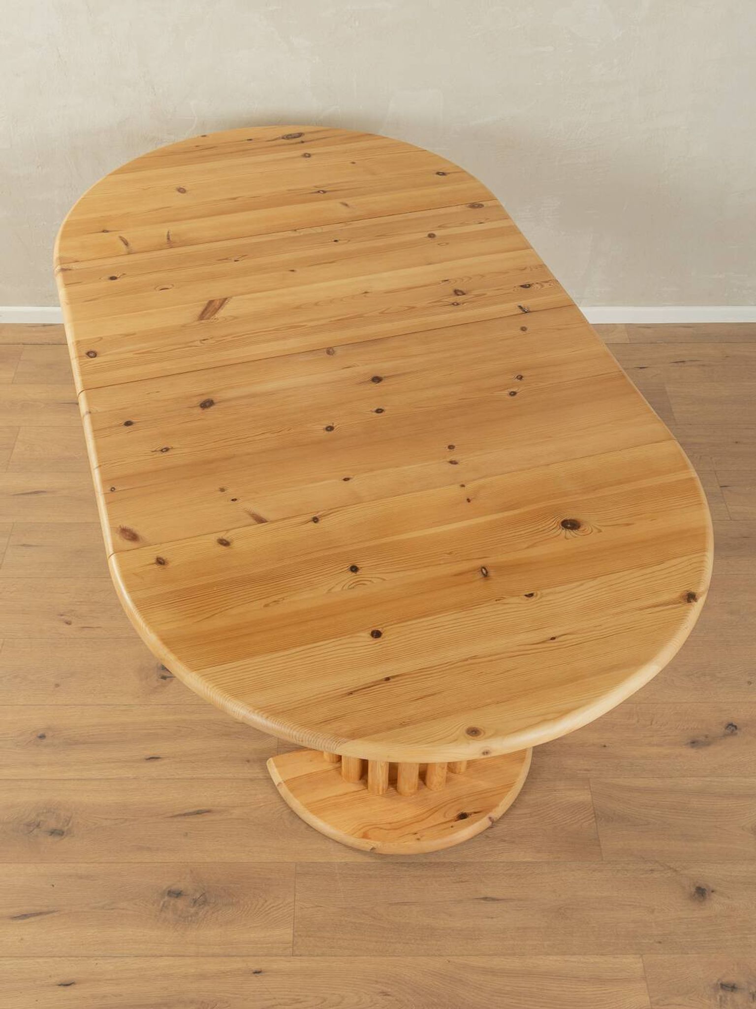 Table de salle à manger extensible des années 80 avec pieds en bois