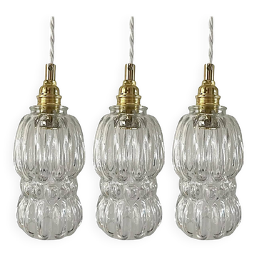 Lot de trois suspensions en verre d’origine scandinave