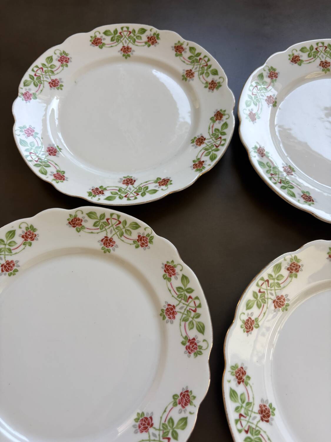 6 Art Nouveau dessert plates
