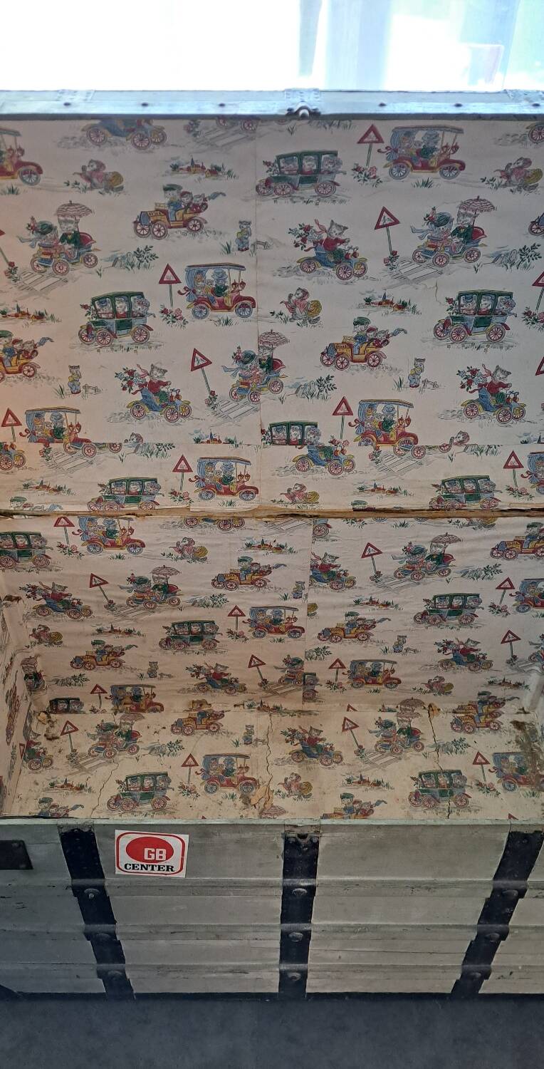 Trunk from your early 20th century