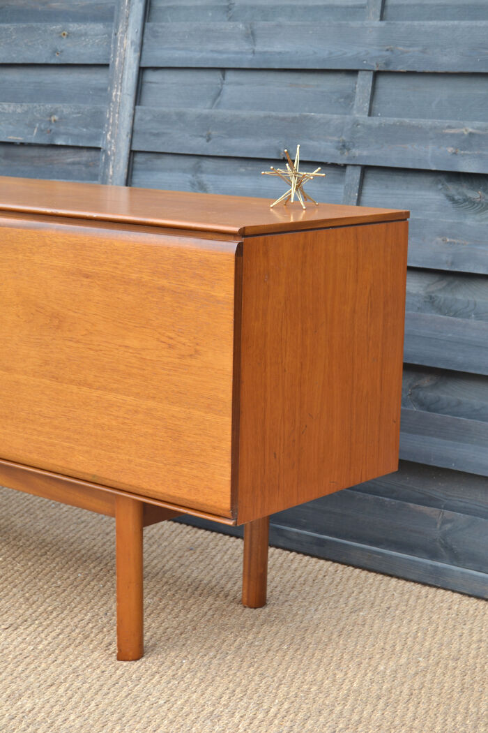 Enfilade by White & Newton * 183 cm