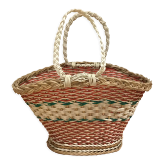 Basket in scoubidou