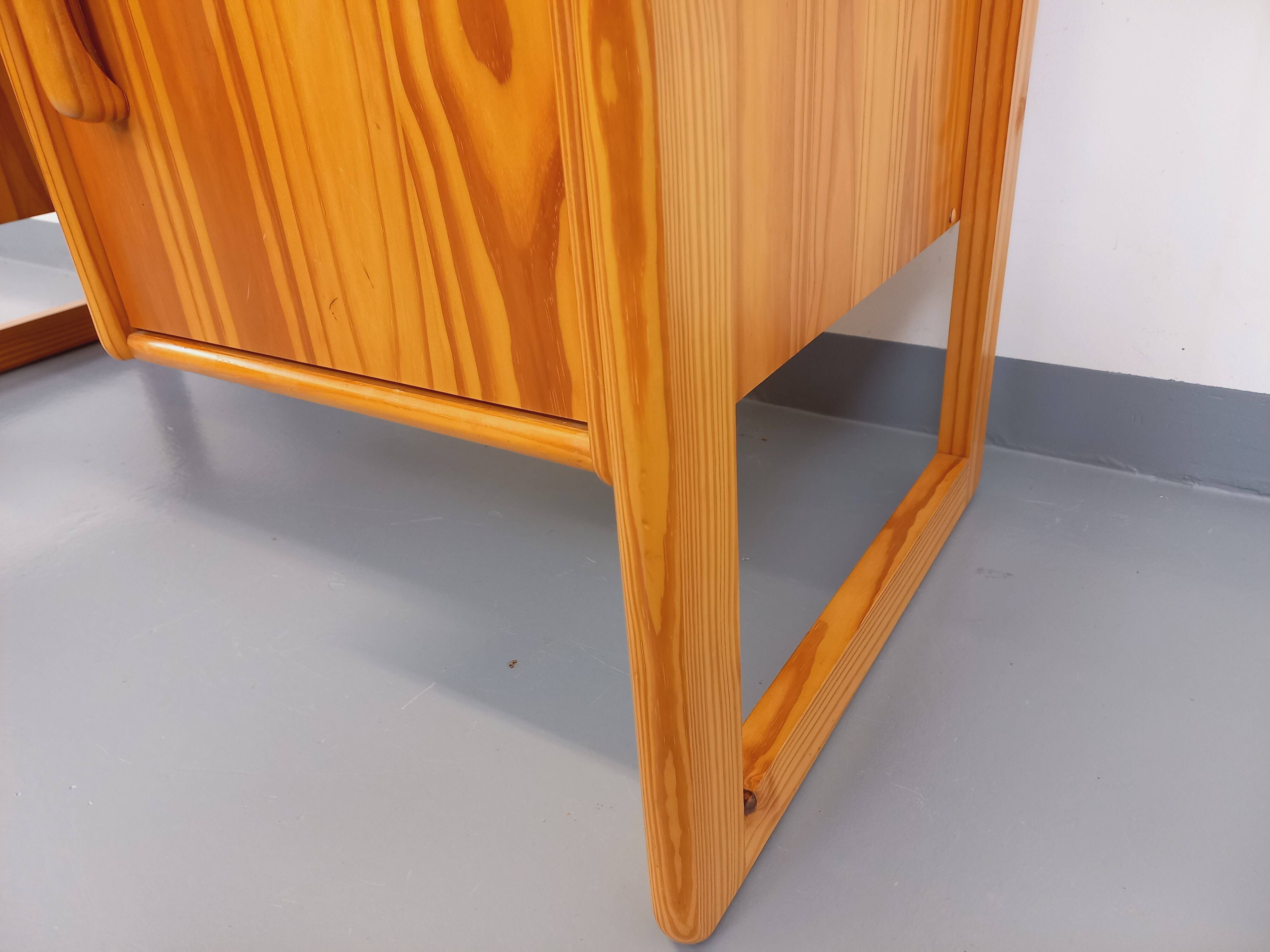 Vintage sled leg pine executive desk from the 60s-70s