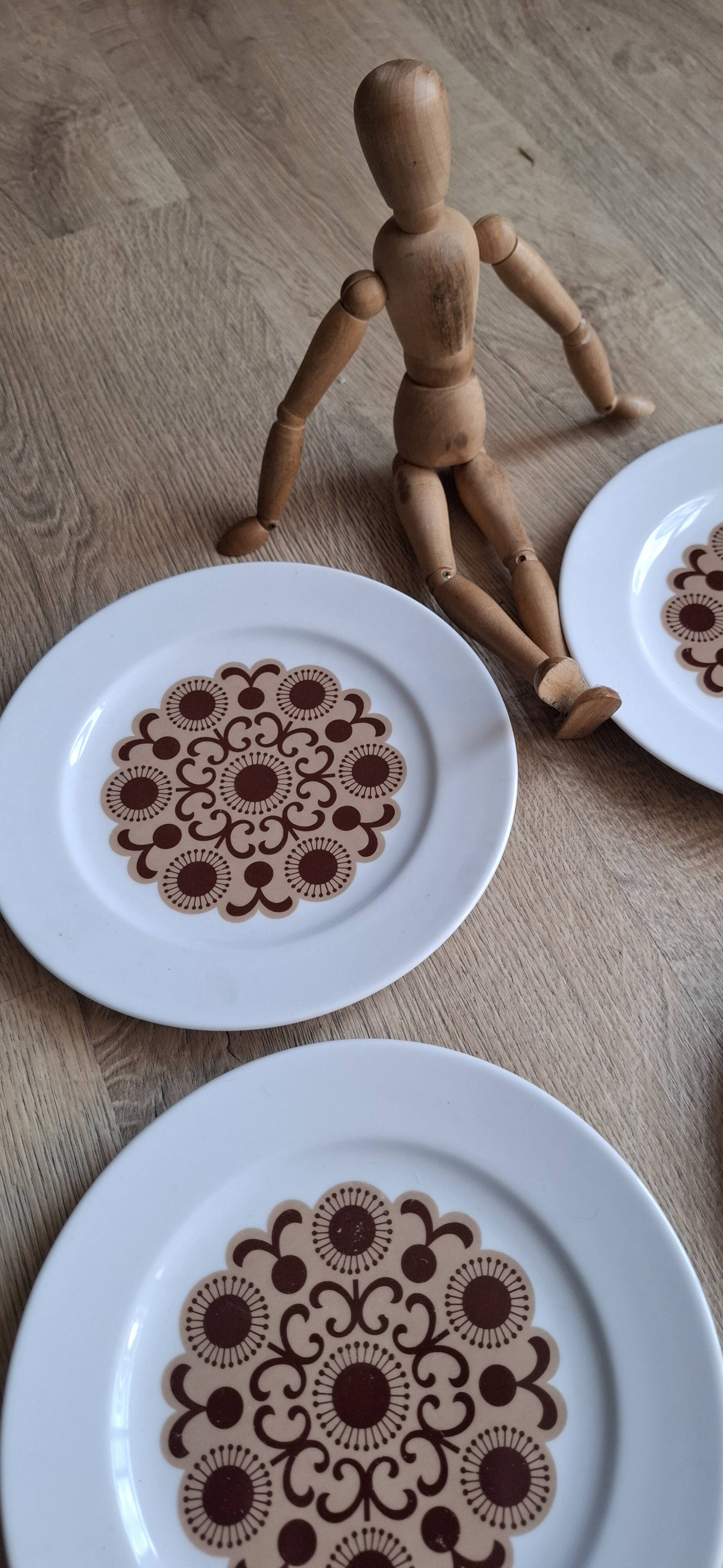 Set of 6 Arzberg plates