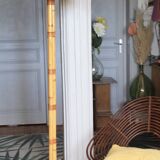 Grand lampadaire tripode rotin et bambou