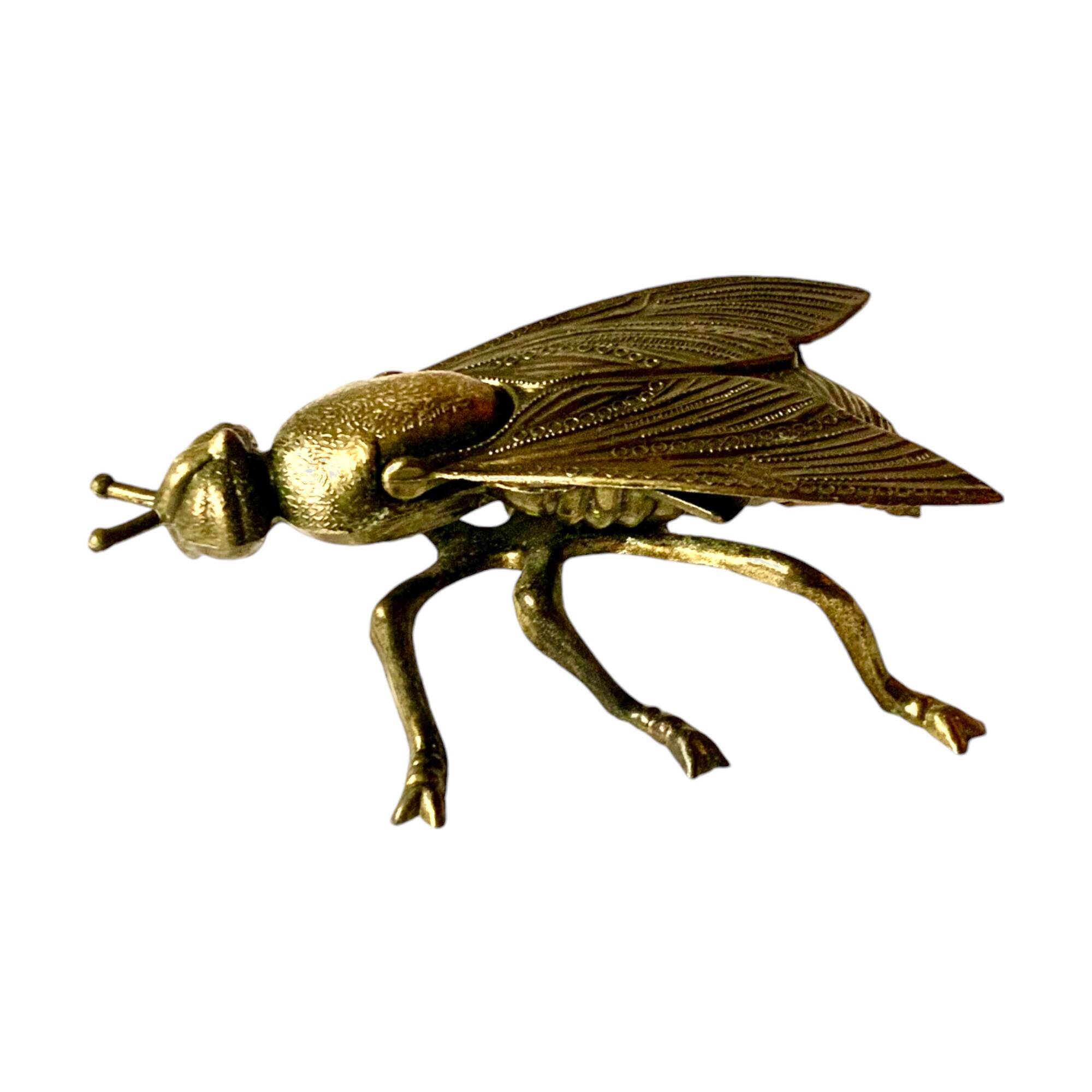 Vintage brass ashtray in the shape of a fly - Made in Italy