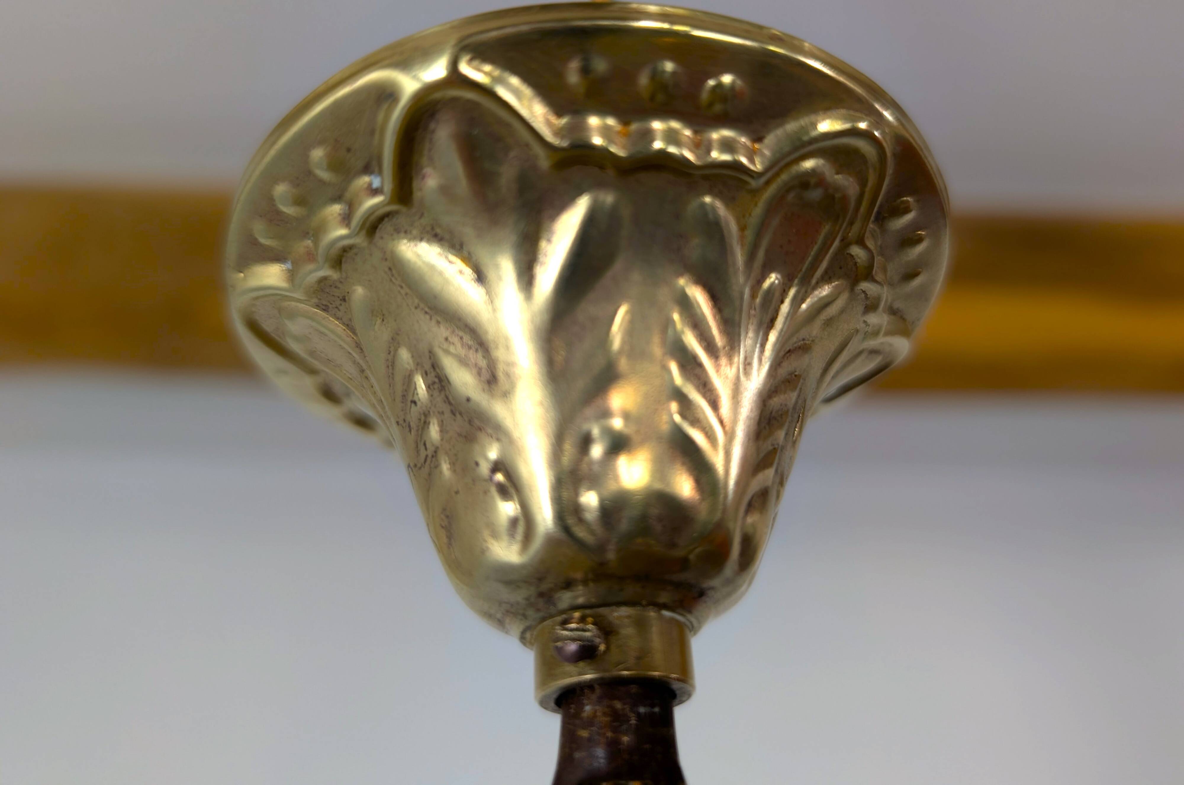 Amber glass pendant light