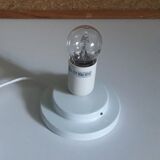 Lampe à poser en forme d'ampoule