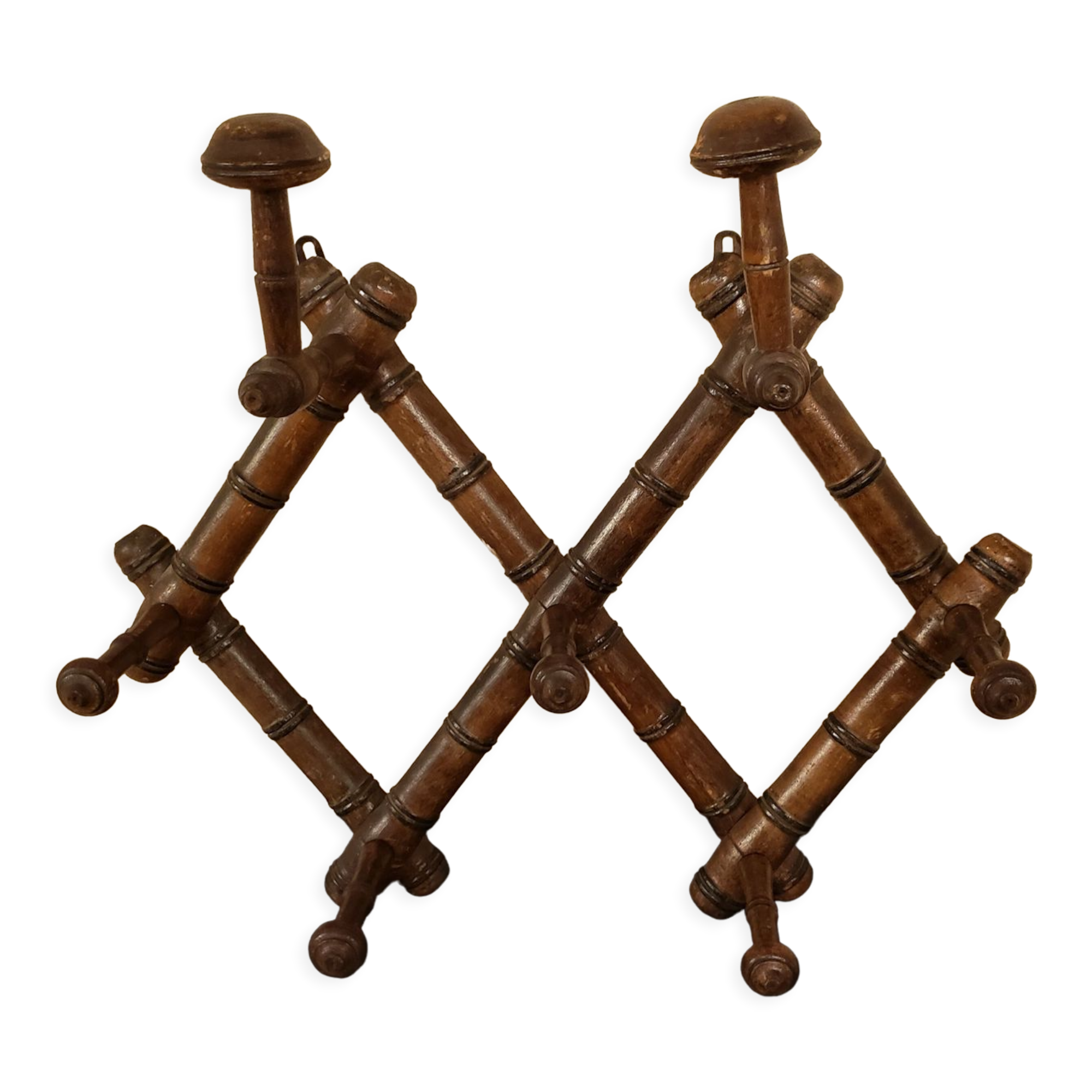 Extendable wooden wall coat rack