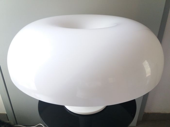 Nesso Artemide lamp