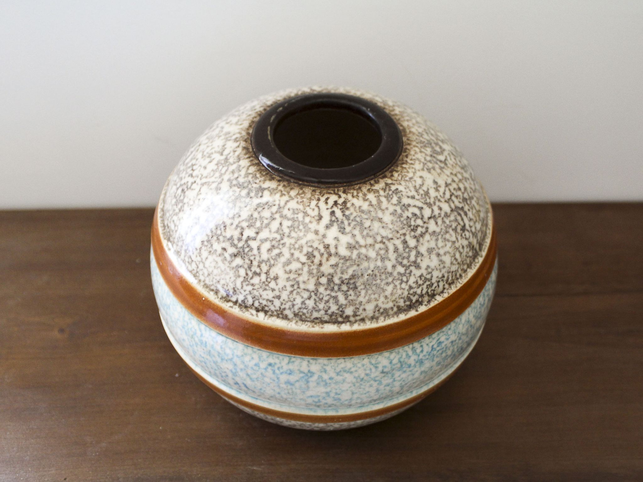 Vase boule céramique émaillée art déco signé