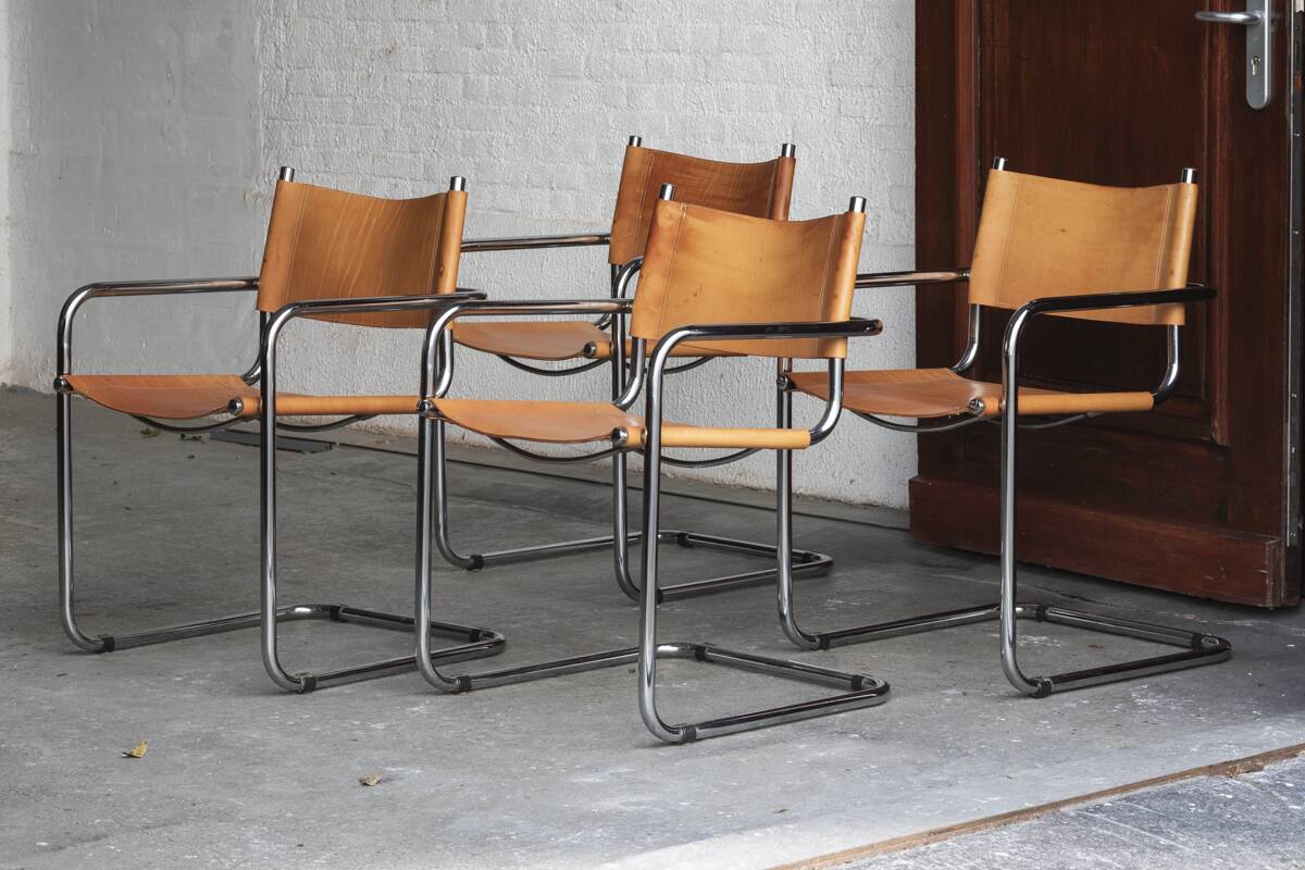 Set of 4 tubular dining chairs in Bauhaus style, in the manner of Marcel Breuer, 1970s