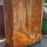 Armoire 2 portes en marqueterie motif fleurs début 20ème siècle