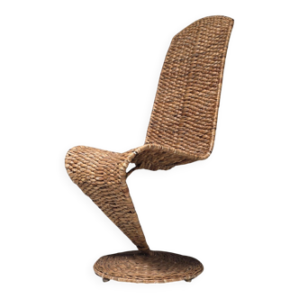 Sculptural "S" chair made of banana leaves by Marzio Checchi