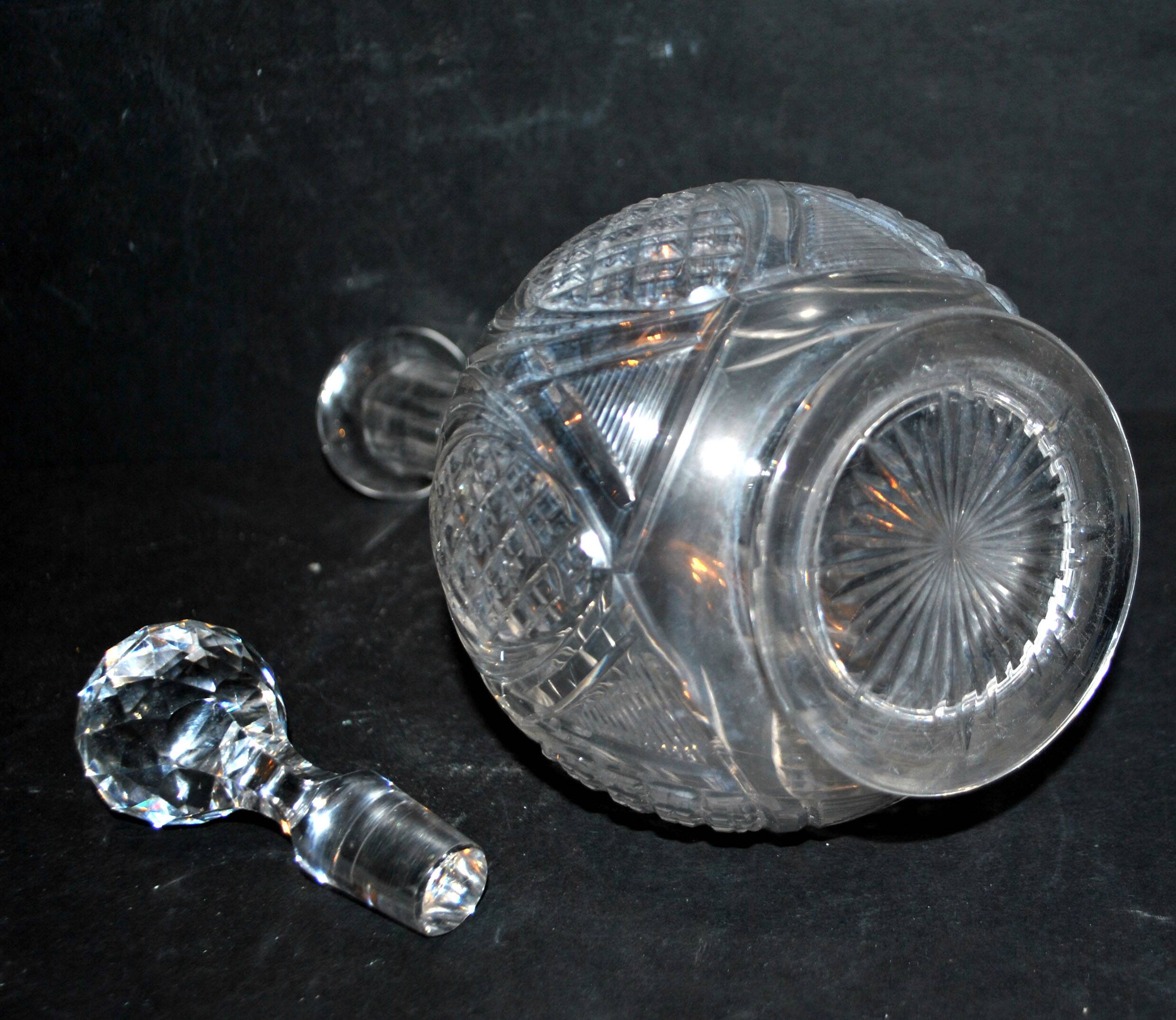 Carafe en cristal taillé Baccarat 1907 modèle 9157