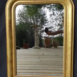 Miroir Louis Philippe doré à la feuille, XIXème, 68 x 91 cm