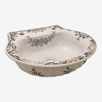 Old Rouen porcelain basin & assorted accessories