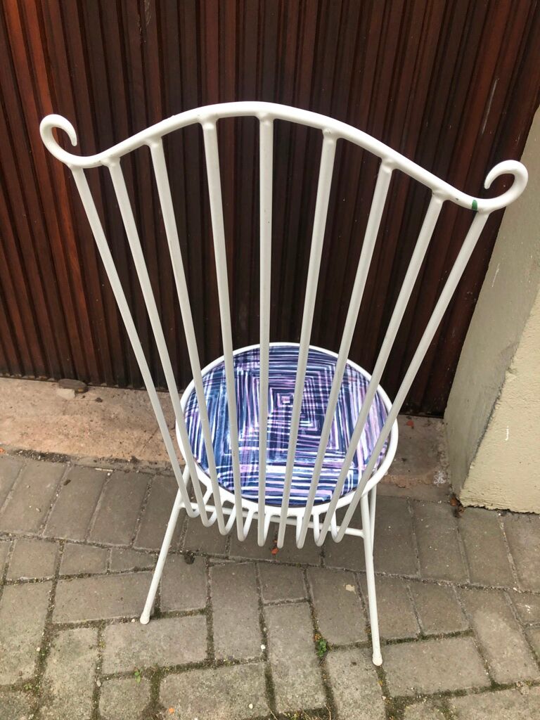 Chaise de jardin en fer forgé