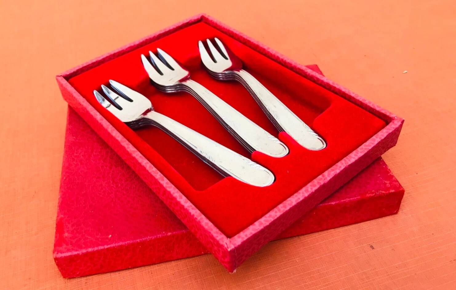 1970s 12 dessert forks Guy Degrenne