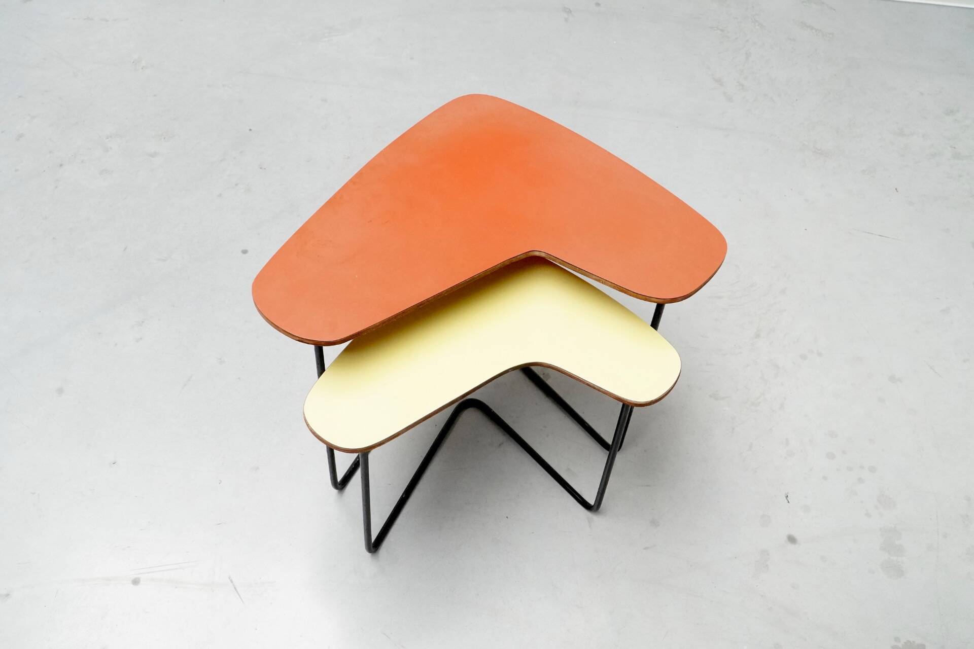 Willy Van Der Meeren, Tubax G1 Boomerang Table