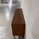 Enfilade vitrine commode moderniste teck Antoine Philippon et Jacqueline Le