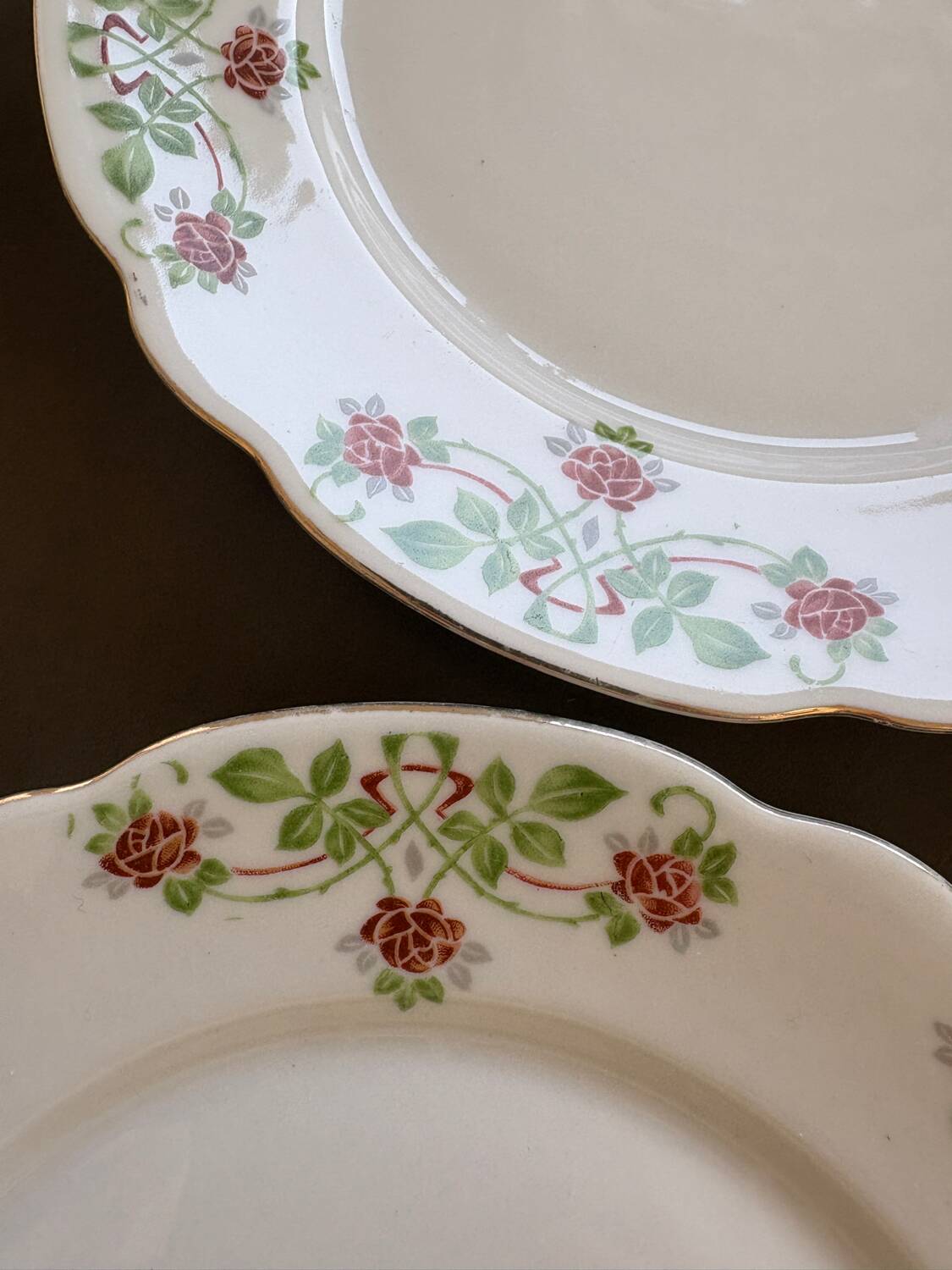 6 Art Nouveau dessert plates