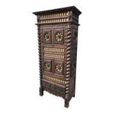 Breton bonnetière wardrobe in solid oak with 1 door and 1 drawer.