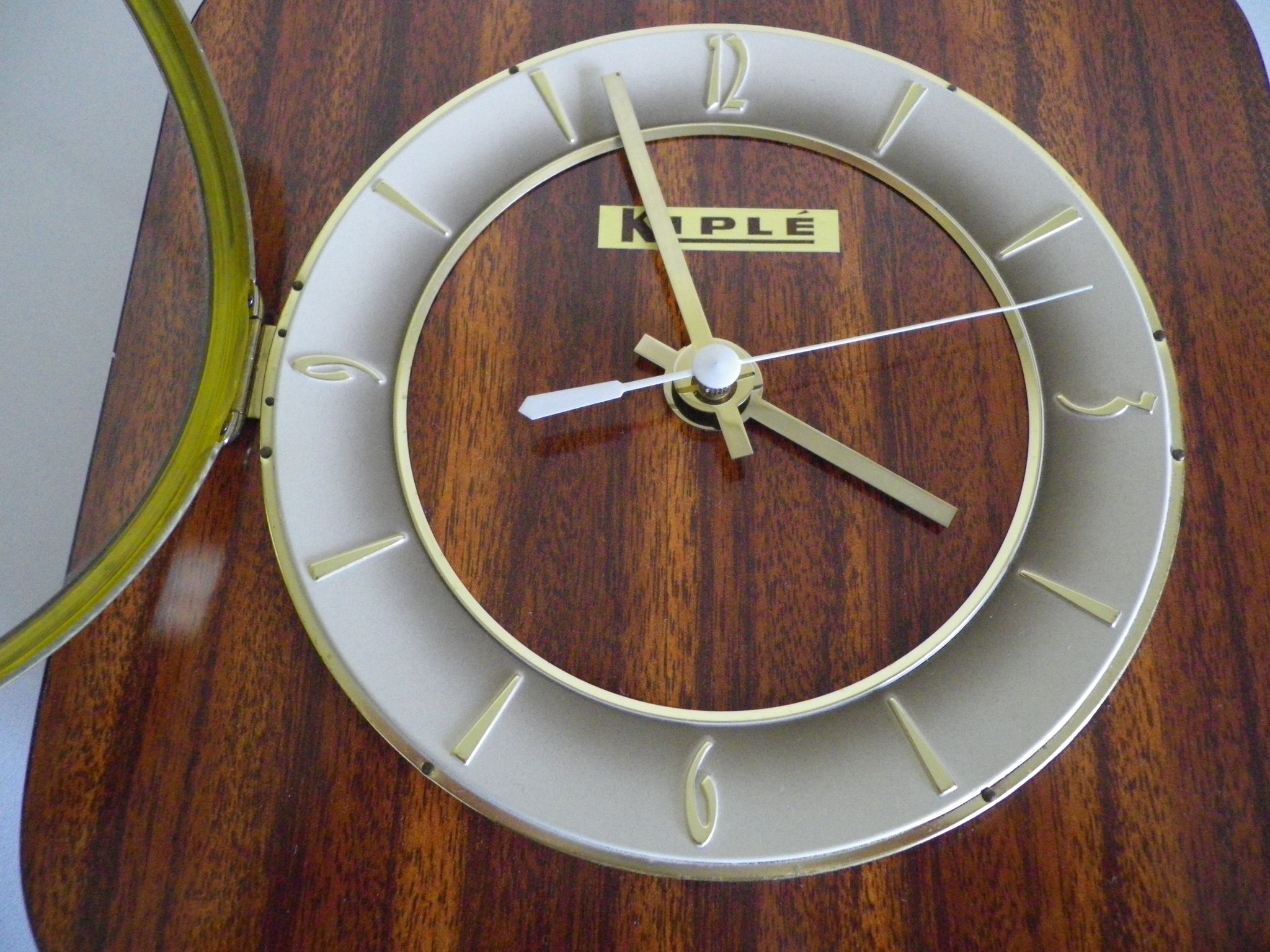 Clock in mahogany formica, metal, wood, glass, in its original box - Brand KIPLE - 70s