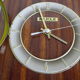 Horloge en formica acajou métal bois verre dans sa boite d'origine - Marque KIPLE - Années 70